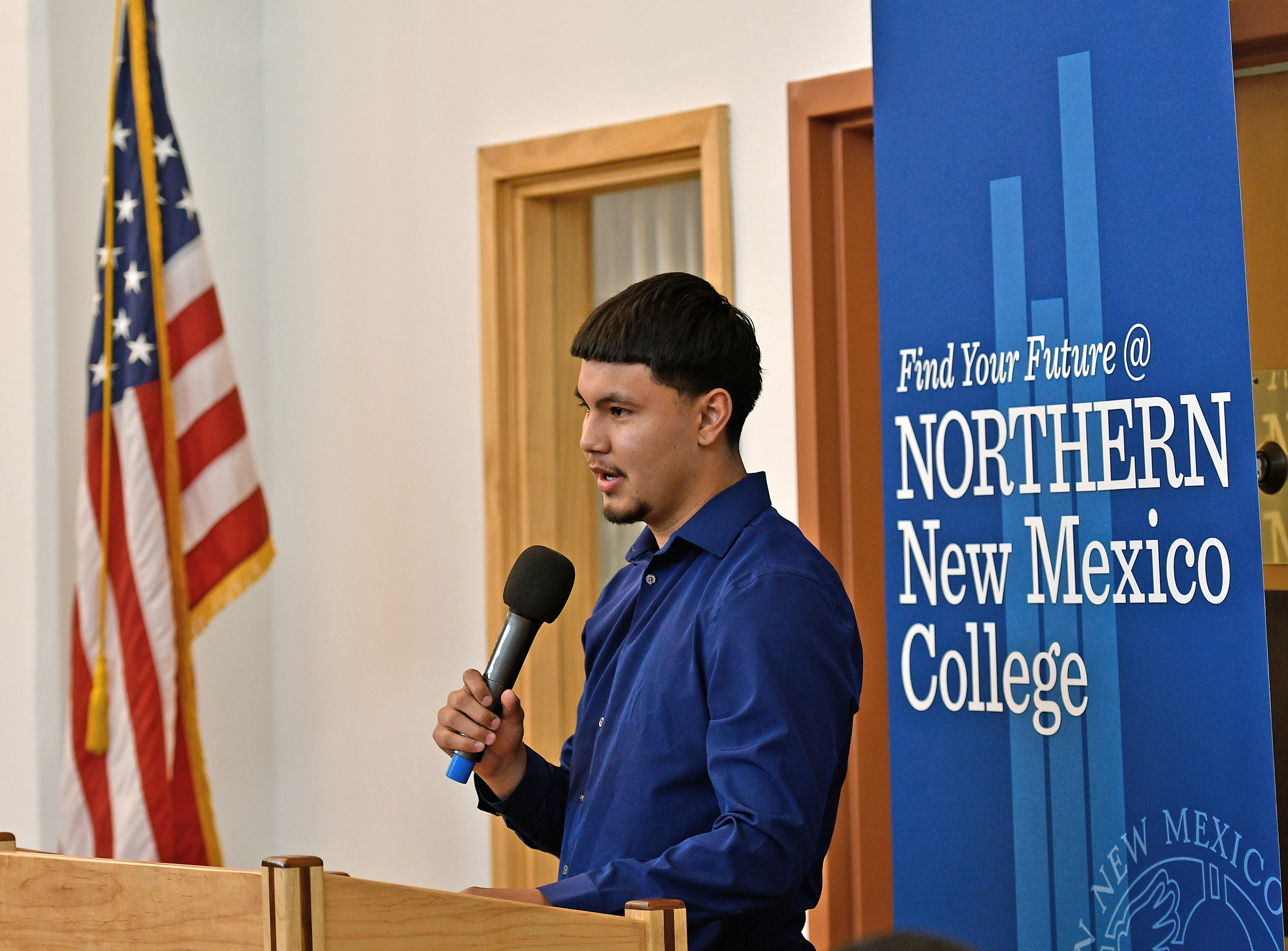 Luka Torrez thanked Butch Clark for his generosity on behalf of the Technical Trades students.